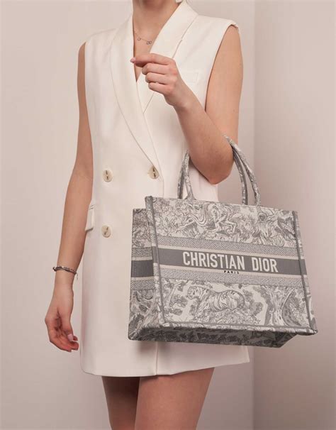 dior tote bag cheap|dior bag cost.